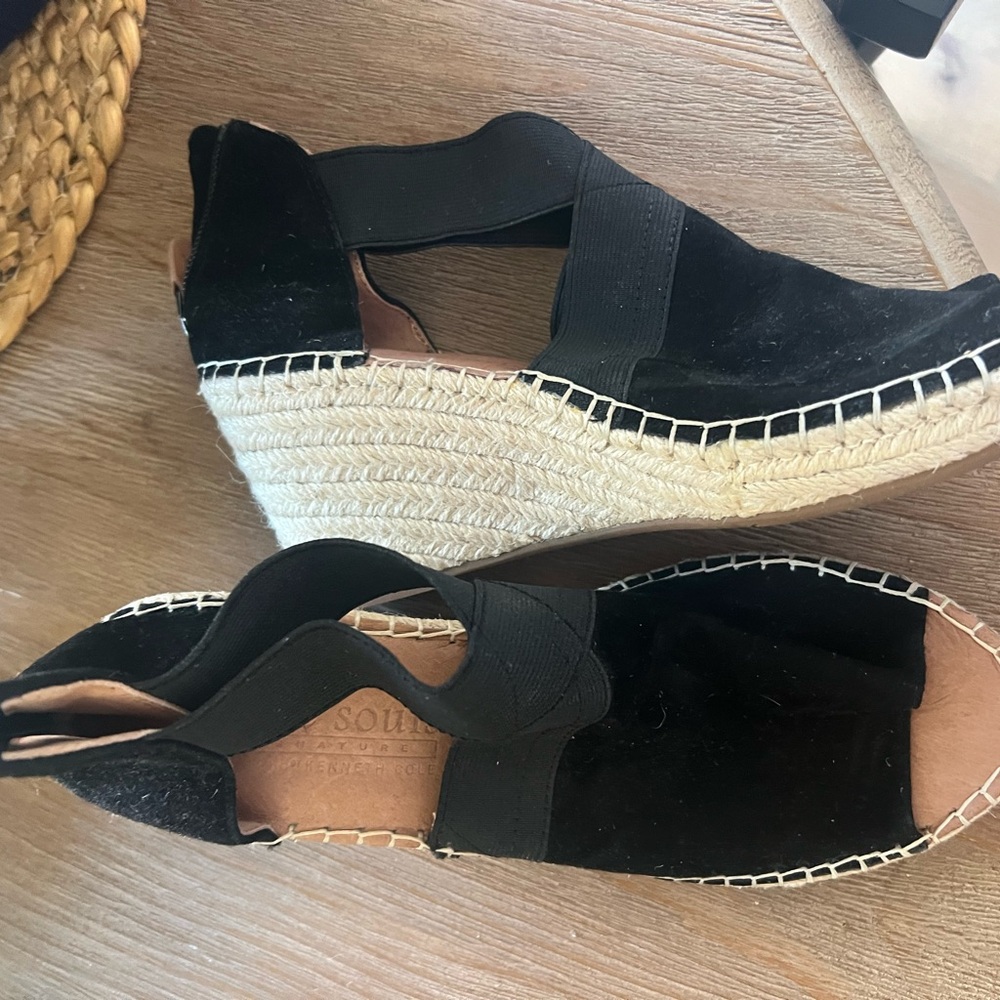 Kenneth Cole Black Wedge Espadrilles